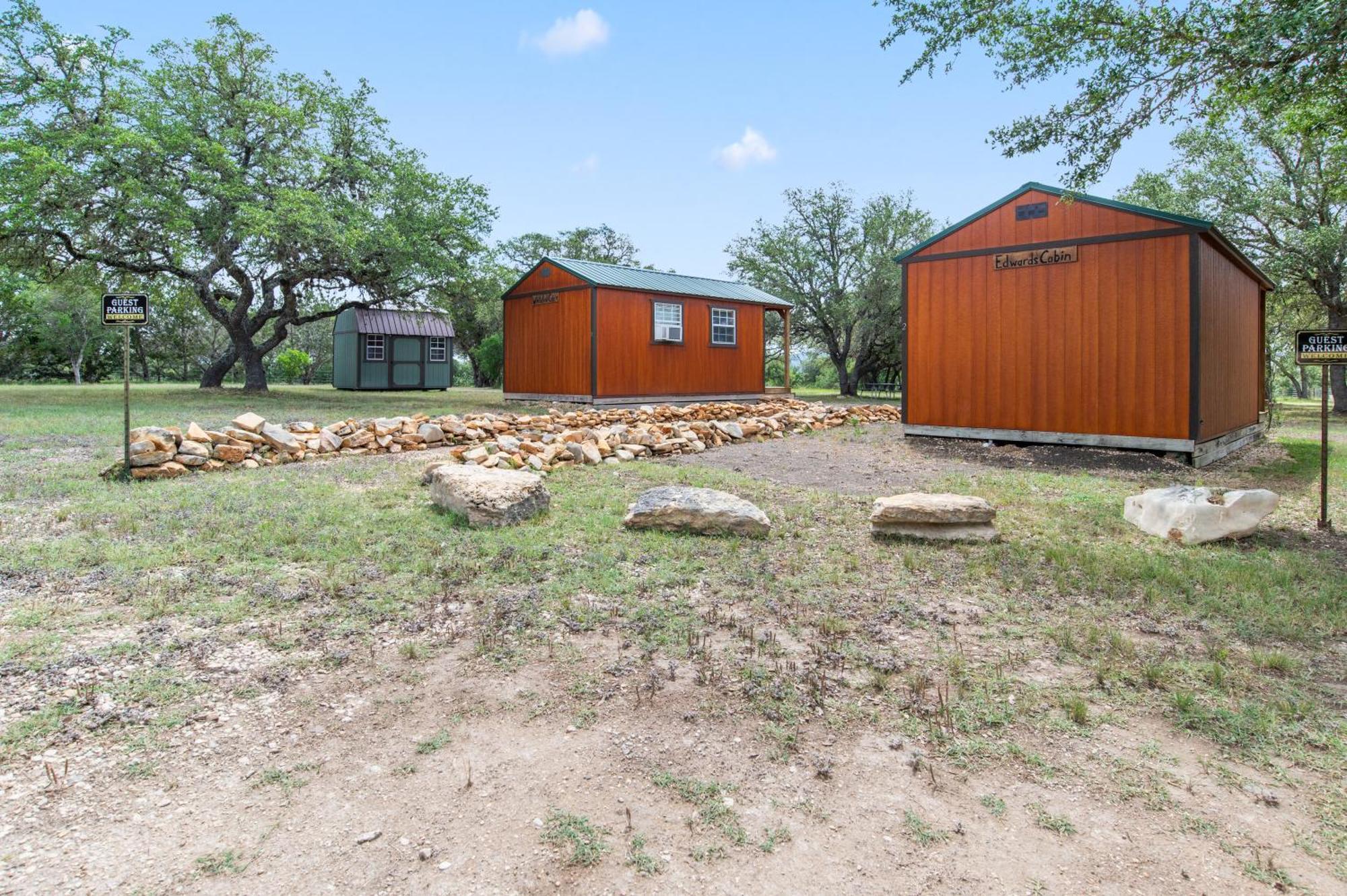Hotel Great Heart Edwards Cabin 2 Bandera Exterior foto